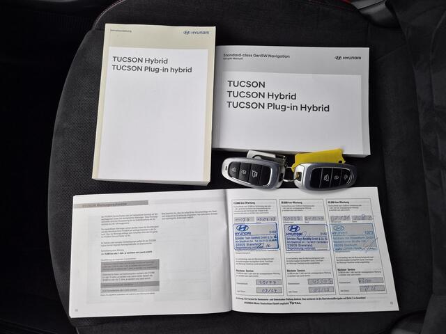 Hyundai TUCSON 1.6 T-GDI PHEV Plug-in N Line Sky 4WD Automaat / Achteruitrijcamera / Apple Carplay Android Auto / Glazen schuif- en kanteldak / Trekgewicht 1350 Kg / Stuur- en Stoelverwarming / Elektrisch bedienbare stoelen - achterklep /