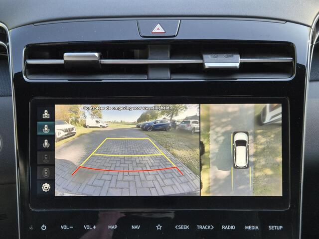Hyundai TUCSON 1.6 T-GDI PHEV Plug-in Premium Sky 4WD Automaat / Apple Carplay Android Auto / Trekgewicht 1350 kg / Glazen schuif- en kanteldak / Elektrische achterklep / Rondomzicht camera /
