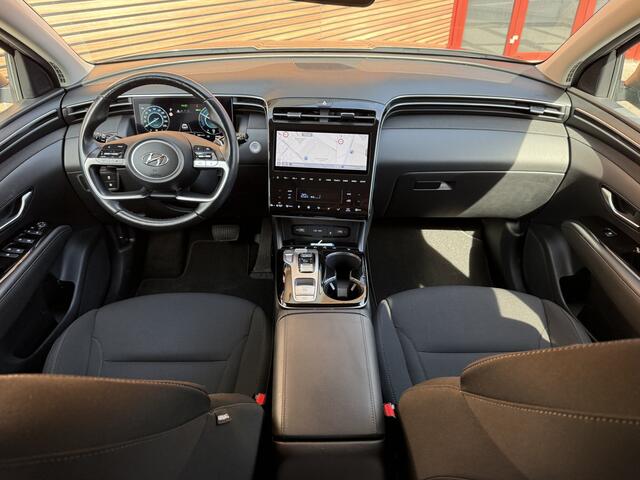 Hyundai TUCSON 1.6 T-GDI PHEV Comfort 4WD Panodak / Adapt. Cruise / Camera / Trekhaak / Dodehoek