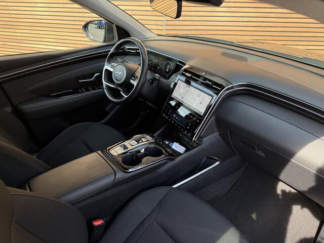 Hyundai TUCSON 1.6 T-GDI PHEV Comfort 4WD Panodak / Adapt. Cruise / Camera / Trekhaak / Dodehoek