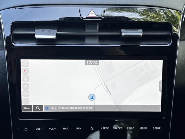 Hyundai TUCSON 1.6 T-GDI HEV 230PK Comfort Automaat / 1.650kg Trekgewicht / Premium wielen / Two Tone /Dealer onderhouden / Navigatie / Apple Carplay Android / Achteruitrijcamera / Winter- en zomerbanden /
