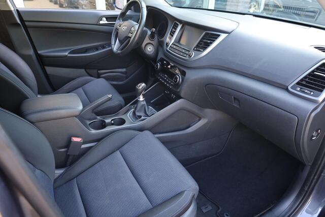 Hyundai TUCSON 1.6 GDi Comfort CAMERA TREKHAAK 4xSTOELVERWARMING DAB NAVI CRUISE 2xPDC CLIMA 17"LMV NAP