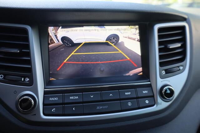 Hyundai TUCSON 1.6 GDi Comfort CAMERA TREKHAAK 4xSTOELVERWARMING DAB NAVI CRUISE 2xPDC CLIMA 17"LMV NAP
