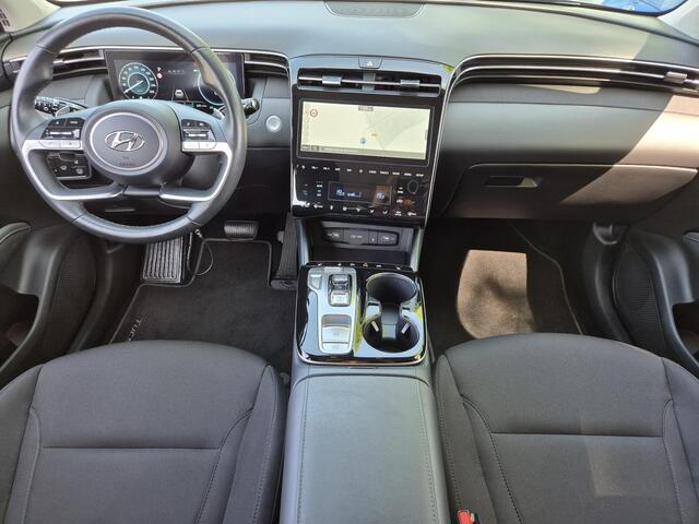 Hyundai TUCSON 1.6 T-GDI HEV 230pk Comfort Smart Automaat / 1650 kg Trekgewicht / Apple Carplay Android Auto / Achteruitrijcamera / Stuur- en Stoelverwarming / Elektrische achterklep / Adaptief cruise control /