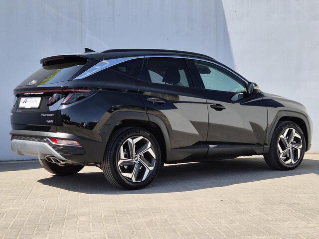 Hyundai TUCSON 1.6 T-GDI HEV 230pk Comfort Smart Automaat / 1650 kg Trekgewicht / Apple Carplay Android Auto / Achteruitrijcamera / Stuur- en Stoelverwarming / Elektrische achterklep / Adaptief cruise control /