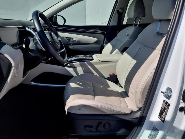 Hyundai TUCSON 1.6 T-GDI HEV Premium Sky 230PK Automaat / Elektrisch Schuif/-Kanteldak / Lederen Bekleding / Elektrische Achterklep / Zwarte Lichtmetalen Winterset Tegen Meerprijs ¤599,-