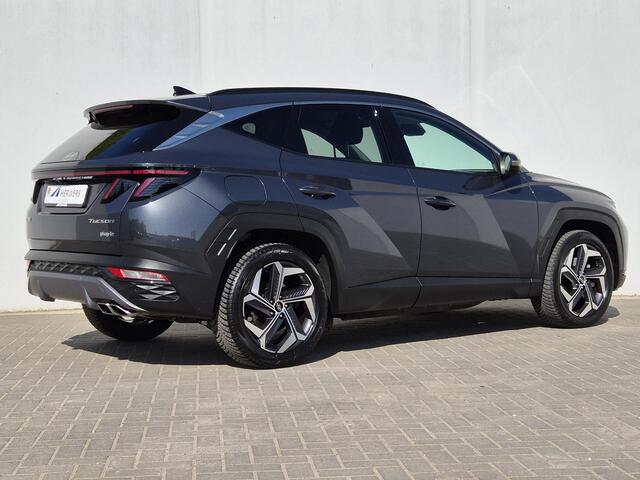 Hyundai TUCSON 1.6 T-GDI PHEV Plug-in Comfort Smart 4WD Automaat / Accu SoH 100% / 1350KG Trekgewicht / Navigatie / Achteruitrijcamera / Apple Carplay Android Auto / Stuur- en Stoelverwarming / Adaptief cruise control /