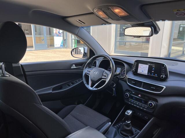 Hyundai TUCSON 1.6 GDI Comfort | Navi/Camera/Clima/Cruise/Stoel+Stuurverw./Afn.Trekhaak/Apple CarPlay-Android Auto