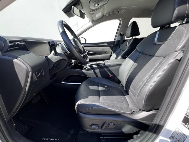 Hyundai TUCSON 1.6 T-GDI PHEV Premium 4WD / Dealer onderhouden / Accu SoH 100% / Afneembare trekhaak 1.350 kg / Adaptief CC / Leder / 19" LMV / Stuur- en Stoelverwarming / Stoelventilatie / Camera 360° / Climate Control / Stoelventilatie
