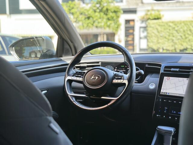 Hyundai TUCSON 1.6 T-GDI MHEV Comfort Stoel verwarming/ 3-zone climate/ camera/ zwarte hemel.
