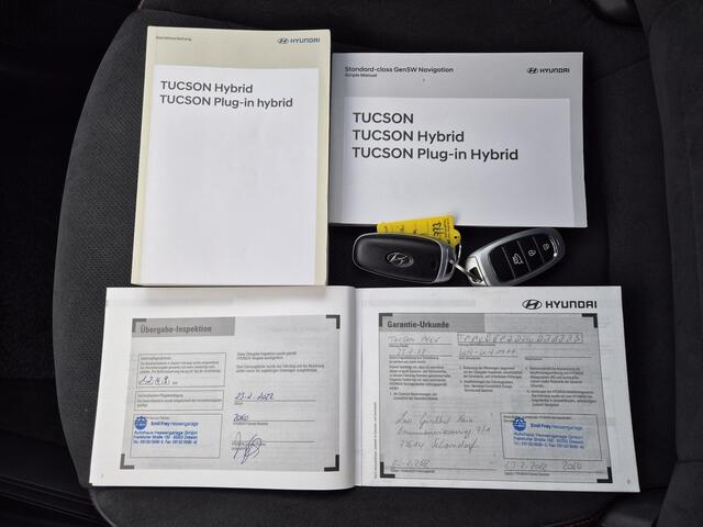 Hyundai TUCSON 1.6 T-GDI PHEV Plug-in N Line 4WD Automaat / Achteruitrijcamera / Apple Carplay Android Auto / Adaptief cruise control / Trekgewicht 1350 Kg / Stuur- en Stoelverwarming / / Elektrische bedienbare achterklep /