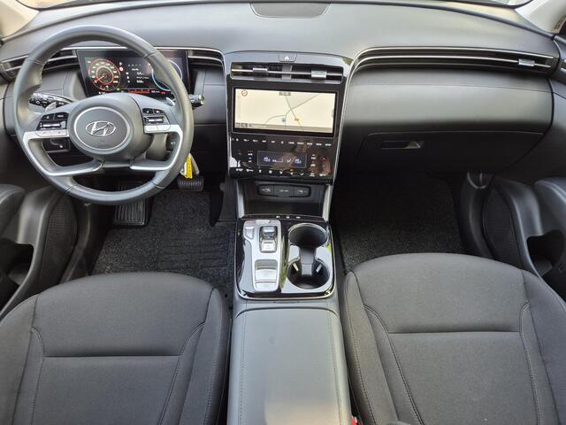 Hyundai TUCSON 1.6 T-GDI PHEV Plug-in Comfort 4WD Automaat / 1350KG Trekgewicht / Navigatie / Achteruitrijcamera / Apple Carplay Android Auto / Cruise control / Lichtmetalen wielen 19" / Parkeersensoren achter /
