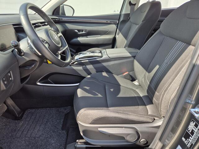 Hyundai TUCSON 1.6 T-GDI PHEV Plug-in Comfort 4WD Automaat / 1350KG Trekgewicht / Navigatie / Achteruitrijcamera / Apple Carplay Android Auto / Cruise control / Lichtmetalen wielen 19" / Parkeersensoren achter /
