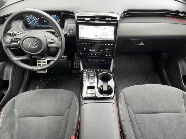 Hyundai TUCSON 1.6 T-GDI PHEV N Line 4WD Automaat / 100% Dealeronderhouden / Trekhaak (Trekgewicht 1.350kg) / 360° Camera / Apple Carplay & Android Auto / Stuur- en Stoelverwarming voor en achter / Stoelverkoeling / Elektrisch bedienbare stoelen- en achterklep / Keyles