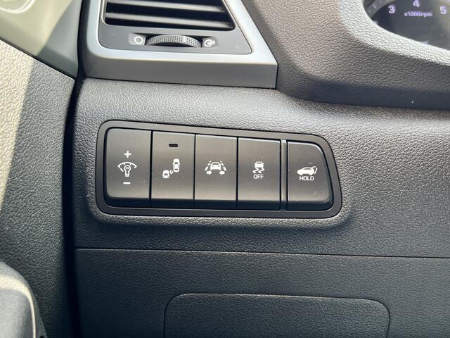 Hyundai TUCSON 1.6 T-GDi Premium 4WD | Camera | Trekhaak | NAV | Panorama dak | Dodehoek sensor