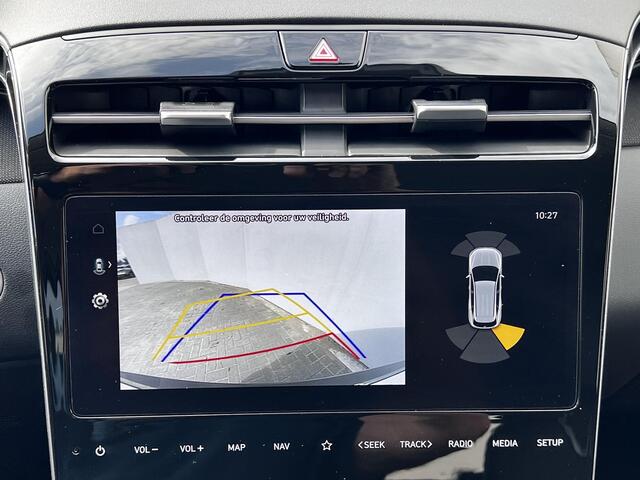 Hyundai TUCSON 1.6 T-GDI PHEV Comfort Smart 4WD Automaat / Lederen Bekleding / Premium Wielen / Dealer onderhouden/ Trekgewicht 1.350 kg / Navigatie / Elektr. bestuurdersstoel / 19" LM / All Season banden / Apple Carplay Android /