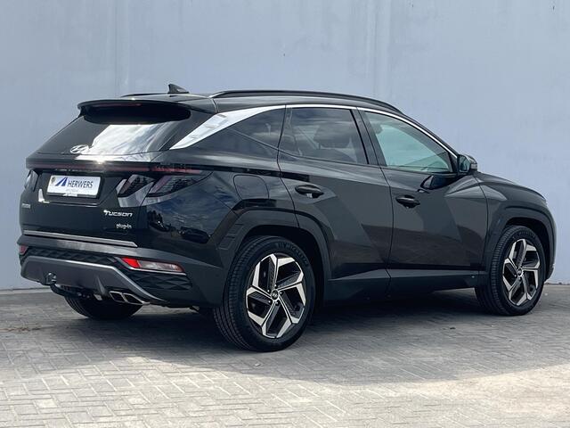 Hyundai TUCSON 1.6 T-GDI PHEV Premium Sky 4WD Automaat / Trekhaak / Glazen schuif- en kanteldak / Stuur-, Stoel en Achterbankverwarming / Adaptief CC / Elektrische achterklep / Stoelventilatie / Rondomzicht camera /