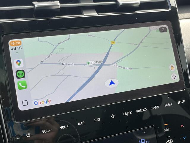 Hyundai TUCSON 1.6 T-GDI PHEV Premium Sky 4WD Automaat / Trekhaak / Glazen schuif- en kanteldak / Stuur-, Stoel en Achterbankverwarming / Adaptief CC / Elektrische achterklep / Stoelventilatie / Rondomzicht camera /