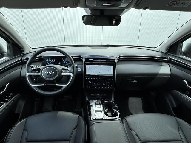 Hyundai TUCSON 1.6 T-GDI PHEV Premium 4WD trekgewicht geremd 1350 KG/ Apple Carplay Android Auto / Climate Control / 360 Camera / Parkeersensoren achter / Adaptie Cruise Control / Led verlichting / Stoelverwarming voor + achter/ Stuurverwarming/ Elektrische Achterkle