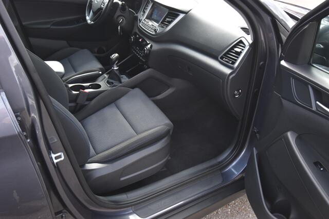 Hyundai TUCSON 1.6 GDi Comfort , TREKHAAK , V+A BANK VERW , A UITRIJ CAM , NAVI , CR CONTR , PDC V+A ,