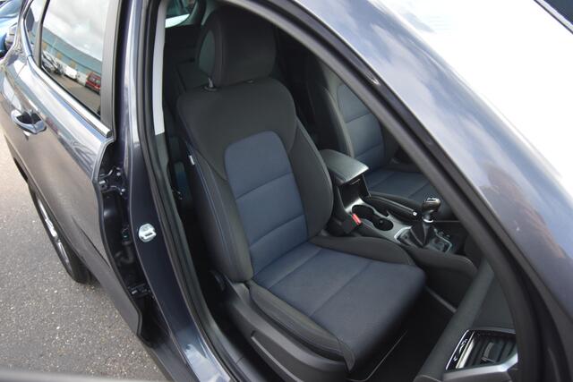 Hyundai TUCSON 1.6 GDi Comfort , TREKHAAK , V+A BANK VERW , A UITRIJ CAM , NAVI , CR CONTR , PDC V+A ,