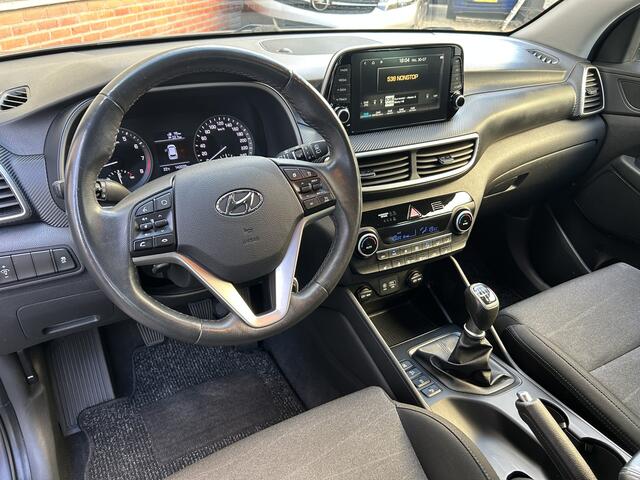 Hyundai TUCSON 1.6 GDi i-Drive | Carplay | Stuur/Stoel verwarming | Afn. Trekhaak | 18'' Lichtmetalen velgen |