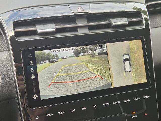 Hyundai TUCSON 1.6 T-GDI HEV Premium Automaat / Apple Carplay Android Auto / Trekgewicht 1650 kg / Elektrische achterklep / Rondomzicht camera / Stuur-, Stoel en Achterbankverwarming / Adaptief CC Stoelventilatie /