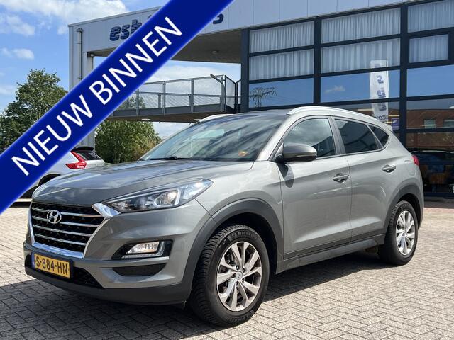 Hyundai TUCSON 1.6 GDi Comfort Navigatie Trekhaak Camera DAB Stoelverwarming Carplay Android Clima + Cruise Control Parkeersensoren Extra Getint Glas All Season Michelin Nette auto !