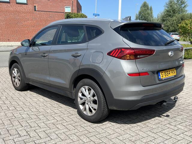 Hyundai TUCSON 1.6 GDi Comfort Navigatie Trekhaak Camera DAB Stoelverwarming Carplay Android Clima + Cruise Control Parkeersensoren Extra Getint Glas All Season Michelin Nette auto !