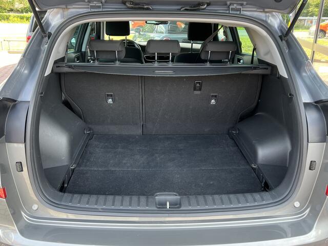 Hyundai TUCSON 1.6 GDi Comfort Navigatie Trekhaak Camera DAB Stoelverwarming Carplay Android Clima + Cruise Control Parkeersensoren Extra Getint Glas All Season Michelin Nette auto !