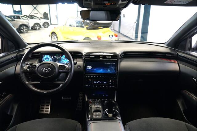 Hyundai TUCSON 1.6 T-GDI PHEV 195kW/265pk Aut6 N Line Sky 4WD PANORAMADAK + ADAPT.CRUISE + LANE ASSIST + KRELL AUDIO + DODEHOEK MELDER + STOELVERWARMING V&A + STUURVERWARMING + STOELVENTILATIE + NAVIGATIE + 360 CAMERA + PARKSENSOREN + 19" LM-VELGEN!!
