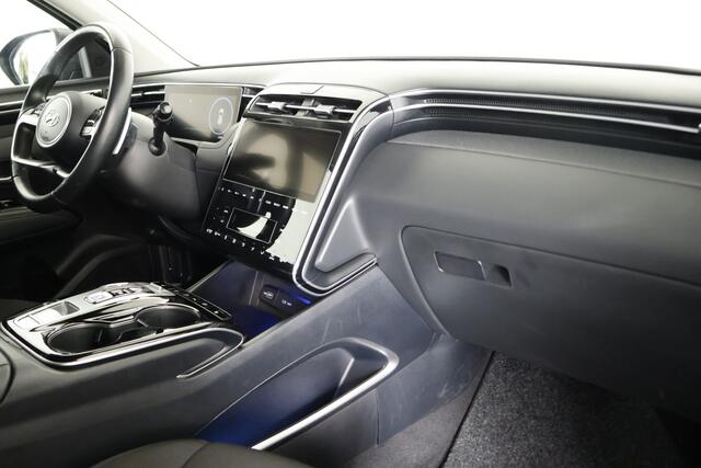 Hyundai TUCSON 1.6 T-GDI PHEV Comfort Smart 4WD / LED / CarPlay / ACC / Cam