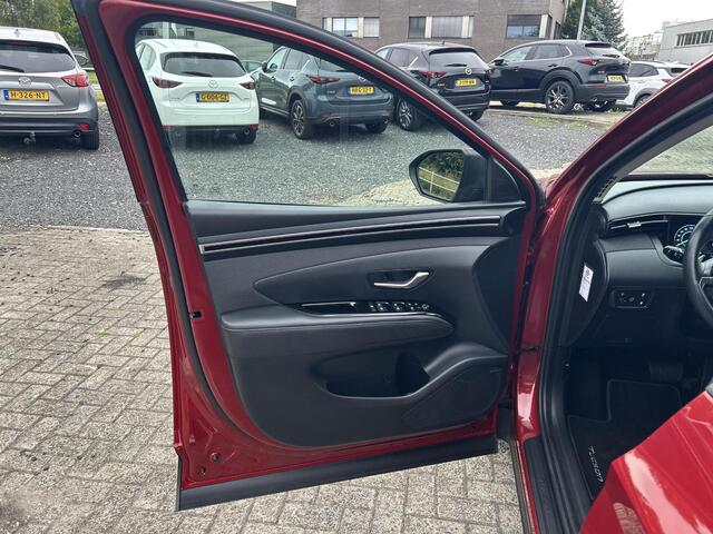 Hyundai TUCSON 1.6 T-GDI PHEV Comfort Smart 4WD |Trekhaak afneembaar| Navigatie| Climatecontrol| Stoelverwarming|