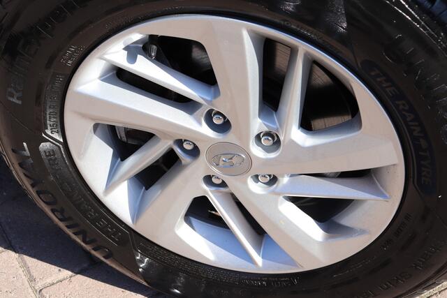Hyundai TUCSON 1.6 GDi i-Motion Navigatie.