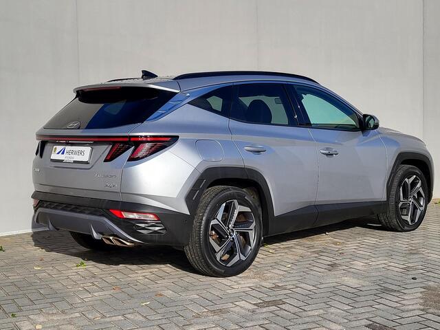 Hyundai TUCSON 1.6 T-GDI PHEV Premium Sky 4WD / Automaat / Dealer onderhouden / Glazen schuif- en kanteldak / Stuur-, stoel- en achterbankverwarming / Trekgewicht 1350 kg / Stoelventilatie / Adaptief CC /