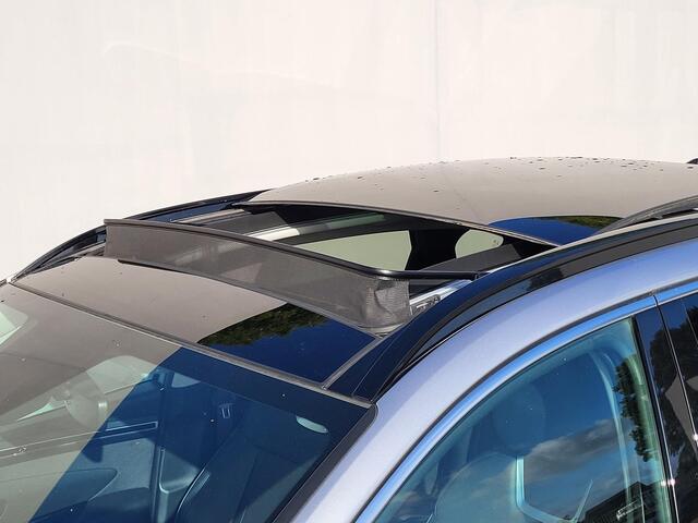 Hyundai TUCSON 1.6 T-GDI PHEV Premium Sky 4WD / Automaat / Dealer onderhouden / Glazen schuif- en kanteldak / Stuur-, stoel- en achterbankverwarming / Trekgewicht 1350 kg / Stoelventilatie / Adaptief CC /