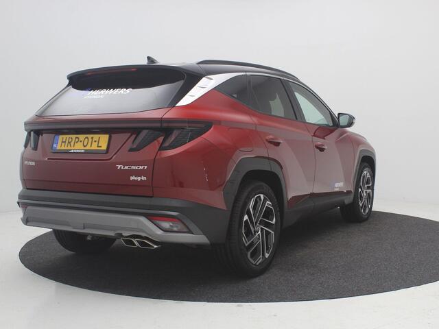 Hyundai TUCSON 1.6 T-GDI PHEV Comfort Smart / Adaptieve Cruise Control / Navigatie / 19" LMV / Stoelverwarming voor / Stuurwielverwarming / Automatische Achterklep / Parkeersensoren voor & Achter /
