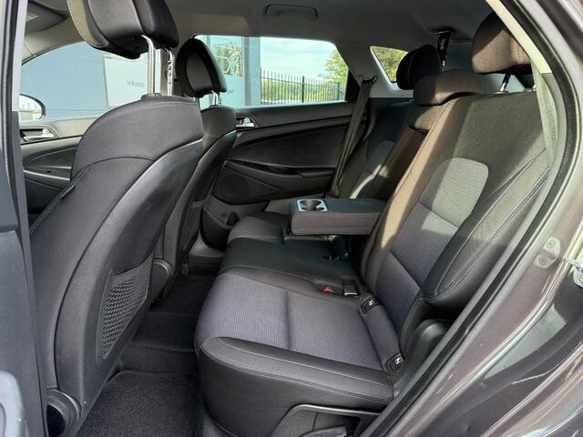 Hyundai TUCSON 1.6 GDi Comfort 2e Eigenaar,Camera,Navi,Clima,Cruise,Stoelverwarming,N.A.P,6 Bak,Pdc V+A,Lm velgen,132pk,Apk tot 02-2026