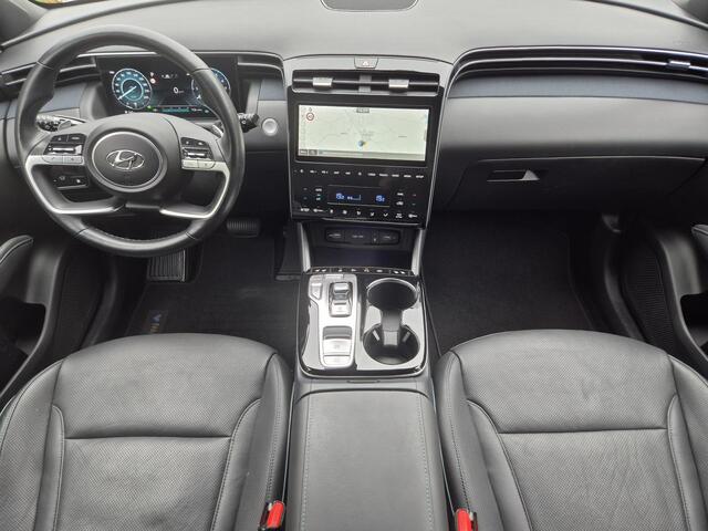 Hyundai TUCSON 1.6 T-GDI PHEV Plug-in Premium Sky 4WD Automaat / Trekgewicht 1350 kg / Glazen schuif- en kanteldak / Apple Carplay Android Auto / Allseason Banden / Stuur-, Stoel en Achterbankverwarming / Elektrische achterklep