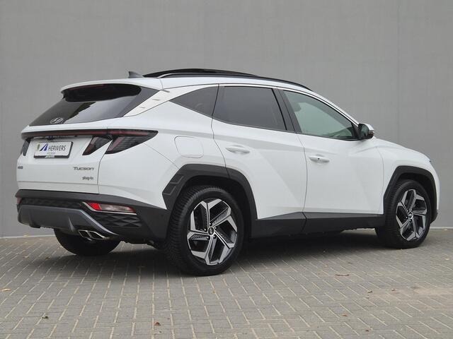 Hyundai TUCSON 1.6 T-GDI PHEV Plug-in Premium Sky 4WD Automaat / Trekgewicht 1350 kg / Glazen schuif- en kanteldak / Apple Carplay Android Auto / Allseason Banden / Stuur-, Stoel en Achterbankverwarming / Elektrische achterklep