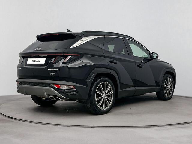 Hyundai TUCSON 1.6 T-GDI PHEV LUXE COMFORT 4WD | OUTLET DEAL!!! | SCHUIFKANTELDAK | ALL SEASONS | CLIMA | CRUISE | CAMERA | NAVI | 19'' LM VELGEN | AFNEEMBARE TREKHAAK | PLUG-IN | AUTOMAAT | FABRIEKSGARANTIE GELDIG T/M 2-2027! |
