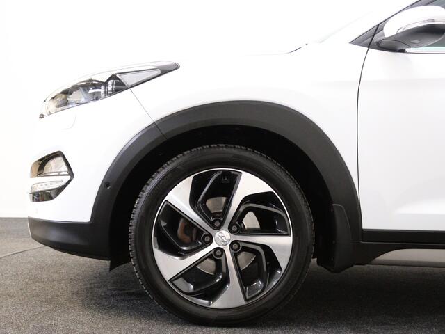 Hyundai TUCSON 1.6 T-GDi Prem. 2WD | All Seasons | Navigatie | Achteruitrijcame