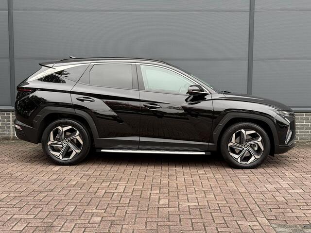 Hyundai TUCSON 1.6 T-GDI HEV Premium / 1ste Eigenaar / Dealer Onderhouden / Trekhaak afneembaar / 1650KG Trekgewicht / Stoel Verwarming+Verkoeling / 360º Camera / Elektrische Stoelen met Geheugen / Elektrische Achterklep /