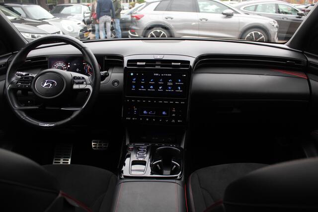 Hyundai TUCSON 1.6 T-GDI PHEV Premium N Line 4WD / Camera / Leder / Keyless / 19'' / CarPlay / Stoelverwarming 4x / Stoelventilatie / Stuurverwarming / DAB / Dodehoek / ACC