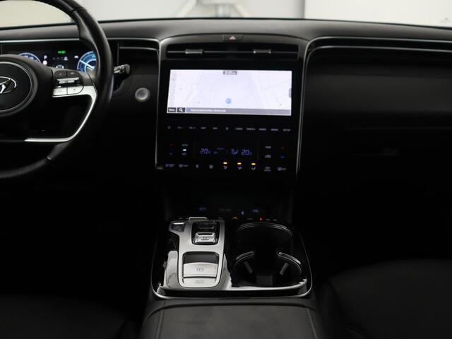 Hyundai TUCSON 1.6 T-GDI PHEV Premium 4WD | Trekhaak | Stoelventilatie | 360 Camera | Leder | Carplay | Memory | Achterbankverwarming | Navigatie | Stuurverwarming | Full LED | Keyless | Plug In