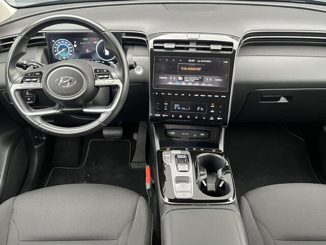 Hyundai TUCSON 1.6 T-GDI PHEV Comfort 4WD / Dealer onderhouden / Navigatie / Apple carplay & Android auto / Stoelverwarming / Adaptieve cruise control / Climate control / 19" Licht metalenvelgen /