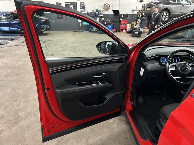 Hyundai TUCSON 1.6 T-GDI HEV Comfort Smart | Achteruitrijcamera | Apple Carplay/Android Auto | Stoel/stuurverwarming | Krell Audio systeem | Elektrische achterklep |Trekhaak vast|