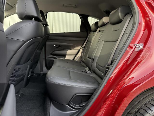 Hyundai TUCSON 1.6 T-GDI PHEV Premium / 4000 Voordeel / Zwart Leder / Navigatie / 360 Camera / Memory Seat / Stoelverkoeling / Stoelverwarming Voor + Achter / Stuurverwarming / KRELL Audio /