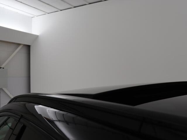 Hyundai TUCSON 1.6 T-GDI PHEV N Line Sky 4WD | Panoramadak | Leder/Alcantara | Stoelverwarming | Camera | Carplay | Stuurverwarming | Keyless | Full LED | Navigatie | 19'' lichtmetalen velgen | Plug In