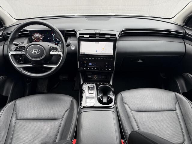 Hyundai TUCSON 1.6 T-GDI PHEV Premium Sky 4WD / Dealer Onderhouden / Panoramadak / Standkachel / 360 Camera / Adaptieve Cruise / Apple Carplay & Android Auto / Navigatie / Stoel Verwarming / Stuurwiel Verwarming / Stoel Verkoeling / Elektr. Stoelen / Dodehoek detectie /